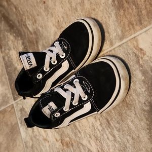 Toddler Boy Size 7 Black Van Slip Ons